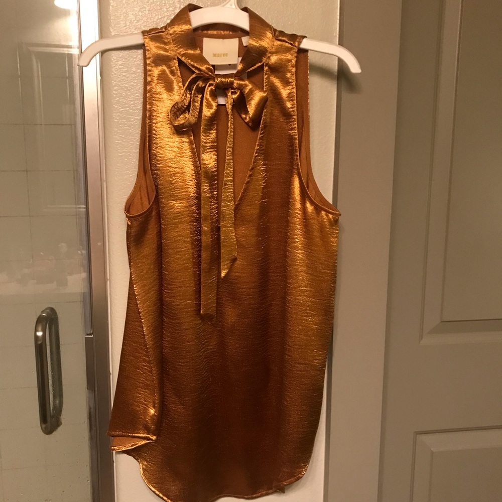 Anthro Maeve Gold Metallic Swing Top - Picture 6 of 6